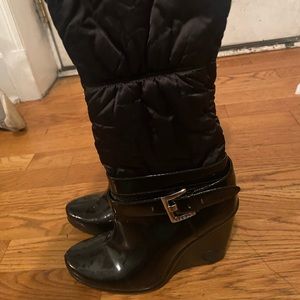 BCBG GIRLS Women’s size 7.5 black knee high wedge boot- excellent condition 🖤